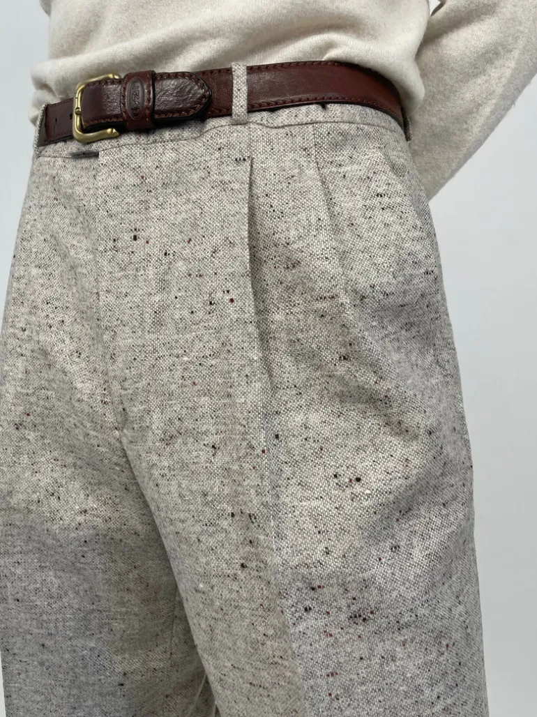 Pantaloni con pence in pura lana