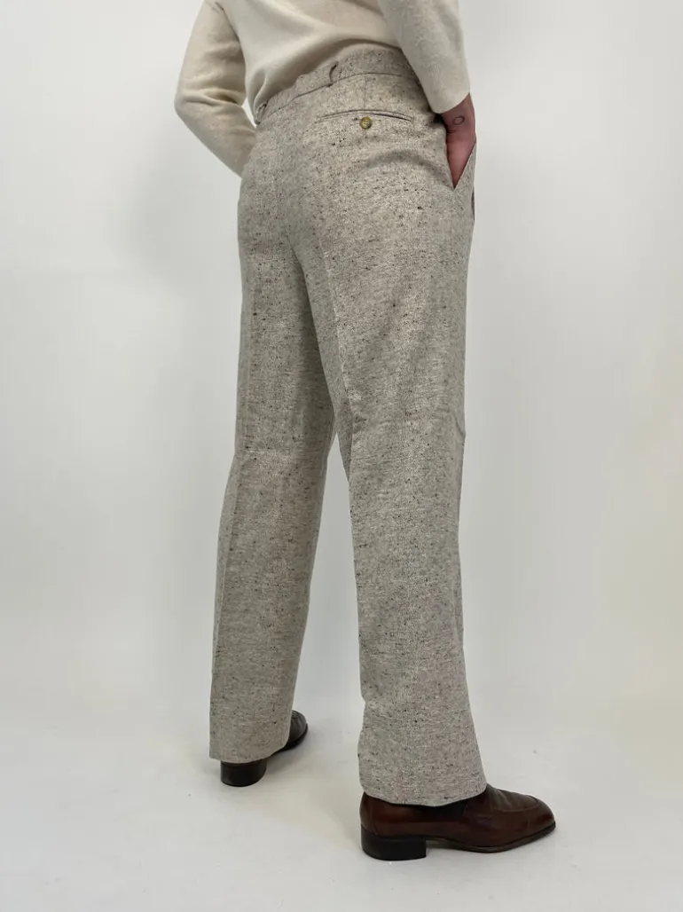 Pantaloni con pence in pura lana