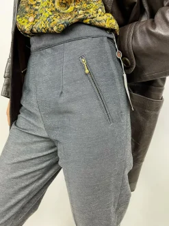 Pantaloni con sottopiede